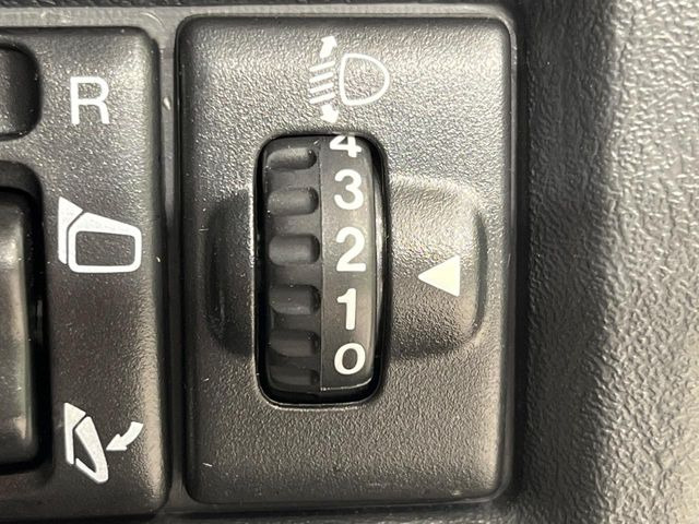 �y�w�b�h���C�g���x���C�U�[�z�w�b�h���C�g��e�[�������v&�A���~�z�C�[�����̊e��R�[�e�B���O���I�X�X�����Ă���܂��B�����Y�����̉��΂݂≘���}���A���ꂢ�ȏ�Ԃ������e�i���X���X�ŕۂĂ܂���