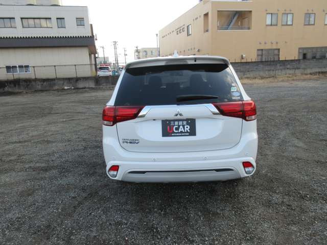 アウトランダーPHEV2.4 G 4WD