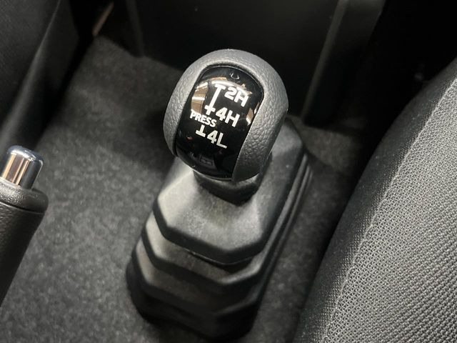 4WD�̂��Ԃł��̂ŁA�ᓹ�ł����S�ł���~��n�n��ɂ��Z�܂��̕��ȊO�ɂ��A�E�B���^�[�X�|�[�c����̕���~��n��֋A�Ȃ����@�������ɂ���������!