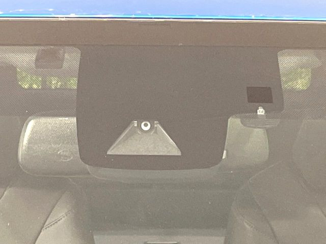 �y�g���^�Z�[�t�e�B�Z���X�z���s���ɑO���̎ԗ�����F�����A�Փ˂������Ȏ��͌x��ƃu���[�L�ŏՓˉ���Ɣ�Q�y�����A�V�X�g�B�����S�Ƀh���C�u�����y���݂��������܂��B