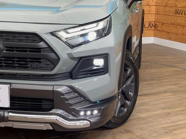 �yLED�w�b�h���C�g�z���V����ԑ��s�����ǍD�Ȏ��E���m�ۂ����S���ĉ^�]�ł��鍂�P�xLED�w�b�h���C�g�𑕔�!�_�����x�������A����d�͂��}�����Ă��܂��B