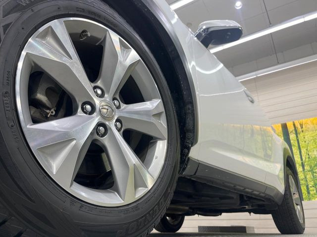 �y�����A���~�z�C�[���z�O�ςɃ}�b�`���������A���~�z�C�[���𑕒����Ă���܂��B�e��ЊO�A���~�z�C�[����A�X�^�b�h���X�^�C�����戵�����Ă���܂��B���񂲑��k����������