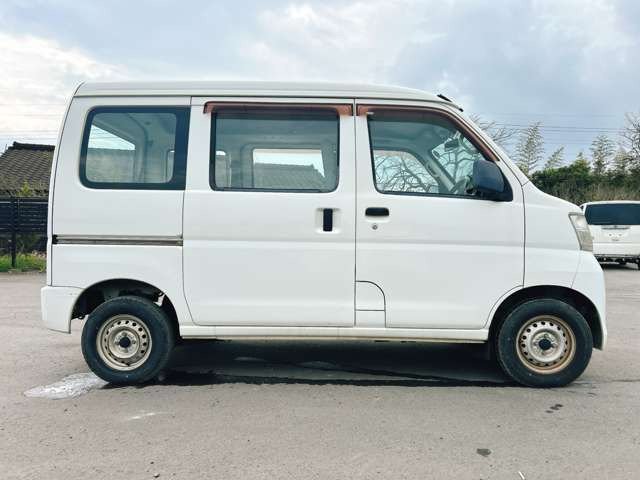 ���q�l�̂��\�Z�тɍ��킹�����Ԃ��펞100��ȏ��葵���Ă��܂�!���Ђ̃X�^�b�t�����q�l�̂��ԑI�т���������T�|�[�g������Ă����Ă��������܂�!