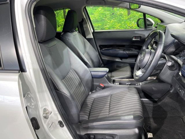 �y�n�[�t���U�[�V�[�g�z�������ƍ���S�n�𗼗������l�C�̃V�[�g���w�ʁE���ʂ̃t�@�u���b�N�f�ނ́A�ʋC���̗ǂ��⊊��ɂ����ɗD��Ă��܂��B�C���╞���ɍ��E���ꂸ���K�ɂ���肢�������܂��B