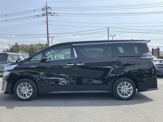 ヴェルファイアハイブリッド 2.5 ZR E-Four 4WD