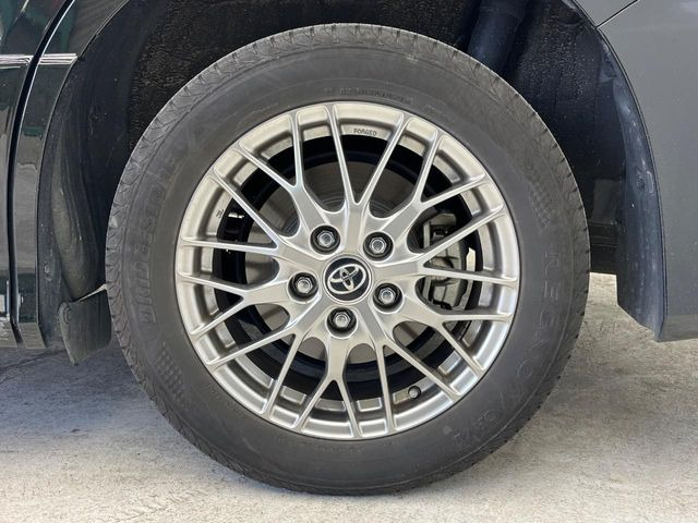 �y����16�C���`�A���~�z�C�[���z�O�ςɃ}�b�`���������A���~�z�C�[���𑕒����Ă���܂��B�e��ЊO�A���~�z�C�[����A�X�^�b�h���X�^�C�����戵�����Ă���܂��B���񂲑��k����������