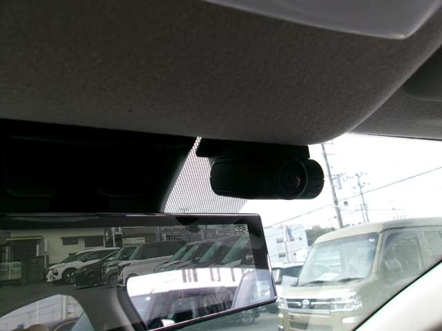 ノートオーラ1.2 G レザーエディション