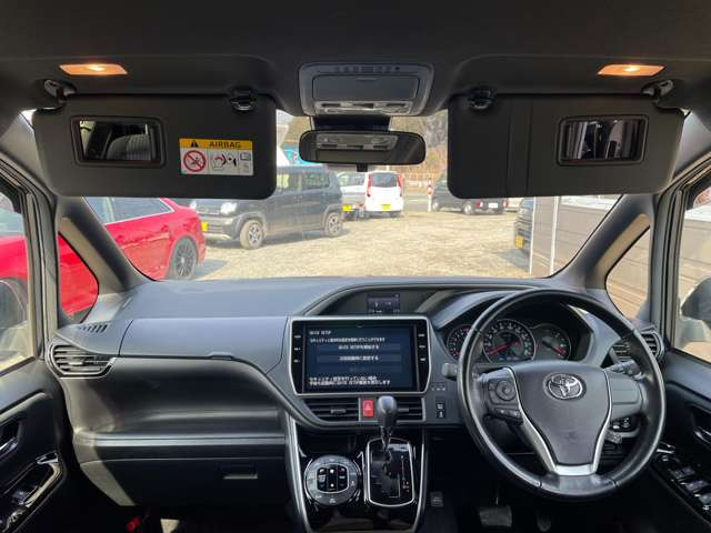 ヴォクシー2.0 ZS 煌II 4WD