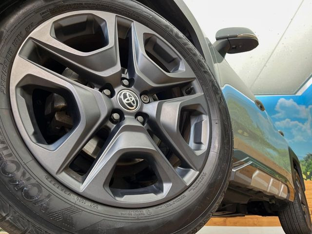 �y����19�C���`�A���~�z�C�[���z�O�ςɃ}�b�`���������A���~�z�C�[���𑕒����Ă���܂��B�e��ЊO�A���~�z�C�[����A�X�^�b�h���X�^�C�����戵�����Ă���܂��B���񂲑��k����������