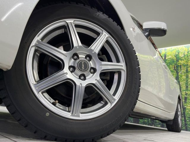 �y16�C���`�A���~�z�C�[���z�O�ςɃ}�b�`�����A���~�z�C�[���𑕒����Ă���܂��B�e��A���~�z�C�[����A�X�^�b�h���X�^�C�����戵�����Ă���܂��B���񂲑��k����������