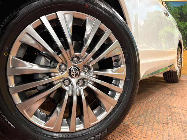 �y����19�C���`�A���~�z�C�[���z�O�ςɃ}�b�`���������A���~�z�C�[���𑕒����Ă���܂��B�e��ЊO�A���~�z�C�[����A�X�^�b�h���X�^�C�����戵�����Ă���܂��B���񂲑��k����������