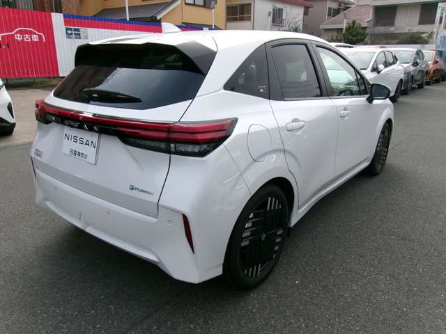 ノートオーラ1.2 G レザーエディション