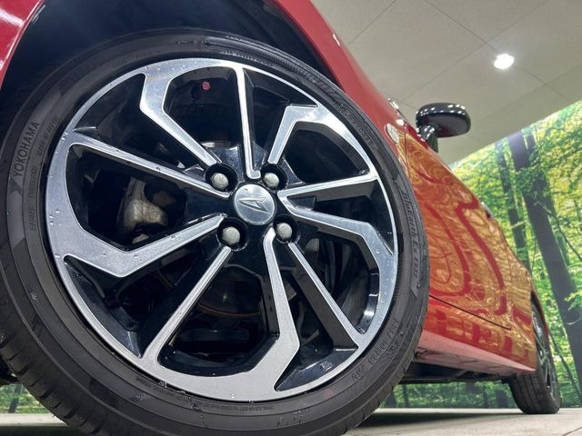 �y����16�C���`�A���~�z�C�[���z�O�ςɃ}�b�`���������A���~�z�C�[���𑕒����Ă���܂��B�e��ЊO�A���~�z�C�[����A�X�^�b�h���X�^�C�����戵�����Ă���܂��B���񂲑��k����������