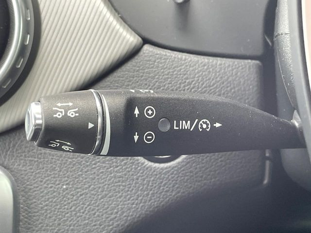 ���f�B�X�g���j�b�N�v���X:�s�s�A�x�O�A�������H�Ȃǂ̑��s���ɁA�X�e���I�}���`�p�[�p�X�J�����ƃ��[�_�[�Z���T�[�ɂ��A�O���Ԃ�F�����đ��x�ɉ������Ԋԋ������ێ����鎟����̃N���R��!