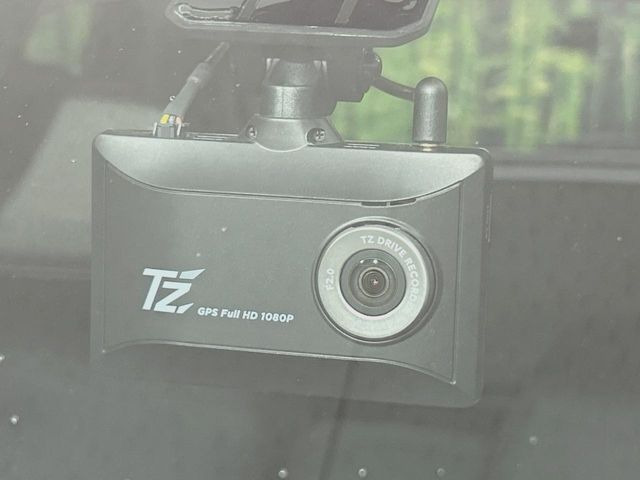 �y�h���C�u���R�[�_�[�z���S�E���S�ȃJ�[���C�t�ɕK�{�̃h���C�u���R�[�_�[�𑕔�!���s���͂������A������^�]�⎖�̂ɑ��������ۂ̏󋵂��f���ŋL�^���A����̃��X�N�ɔ����܂��B