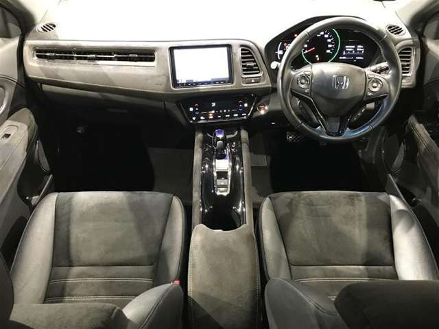 ヴェゼル1.5 ハイブリッド RS ホンダセンシング