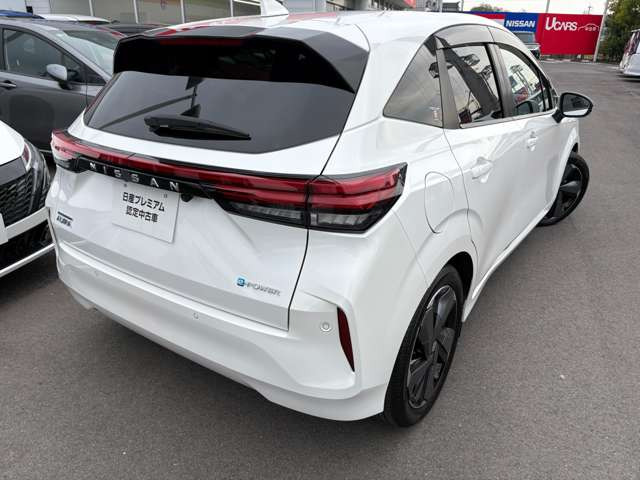 ノートオーラ1.2 G レザーエディション