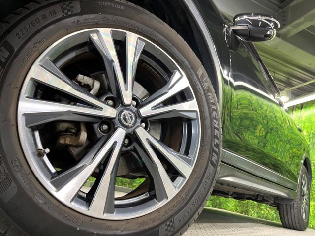 �y����18�C���`�A���~�z�C�[���z�O�ςɃ}�b�`���������A���~�z�C�[���𑕒����Ă���܂��B�e��ЊO�A���~�z�C�[����A�X�^�b�h���X�^�C�����戵�����Ă���܂��B���񂲑��k����������