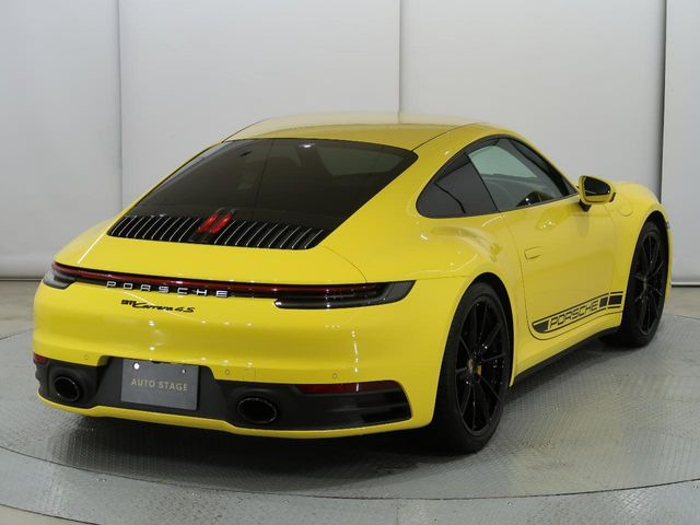 ご納車前のボディーコーテイングもお任せ下さい!新・世界品質ガラス系コーティングの『ハイモースコーティング』で快適なカーライフをお約束いたします。