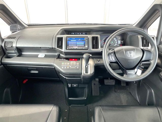 ステップワゴン2.0 スパーダ S