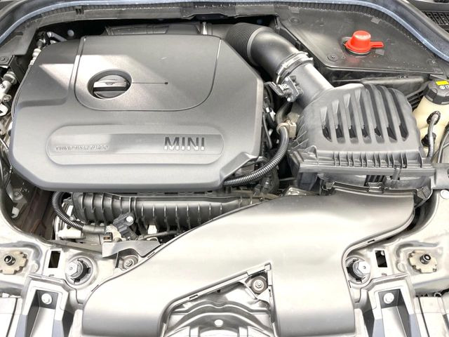 �����X�ł́A�e���[�J�[�̐�p�f�f�e�X�^�[�𓱓��B���Ǝ��i�����e�N�j�J���X�^�b�t���풓���Ă���܂��̂ŁA������̍ۂɂ����S���Ă����p���������܂��B