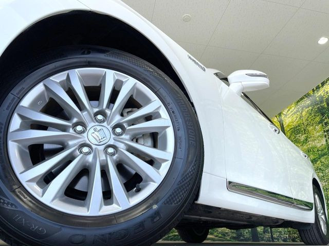 �y����16�C���`�A���~�z�C�[���z�O�ςɃ}�b�`���������A���~�z�C�[���𑕒����Ă���܂��B�e��ЊO�A���~�z�C�[����A�X�^�b�h���X�^�C�����戵�����Ă���܂��B���񂲑��k����������