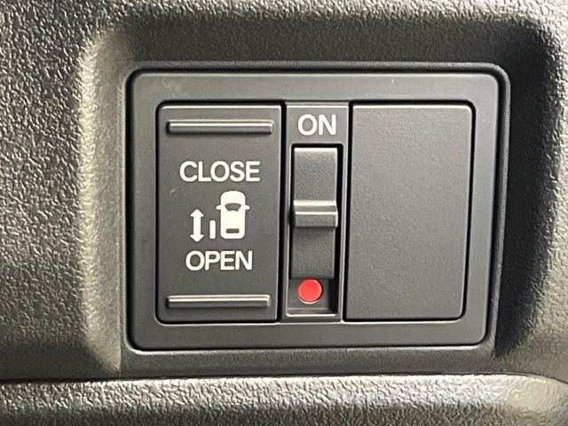 �y�p���[�X���C�h�h�A�z�X�}�[�g�L�[��^�]�Ȃ̃X�C�b�`�ŃX���C�h�h�A�̊J���\���d��������͂����ăh�A���J����K�v�������A���������q�l�ł��A�d���ו��������Ă��鎞�����N�ɊJ���߂ł��܂���