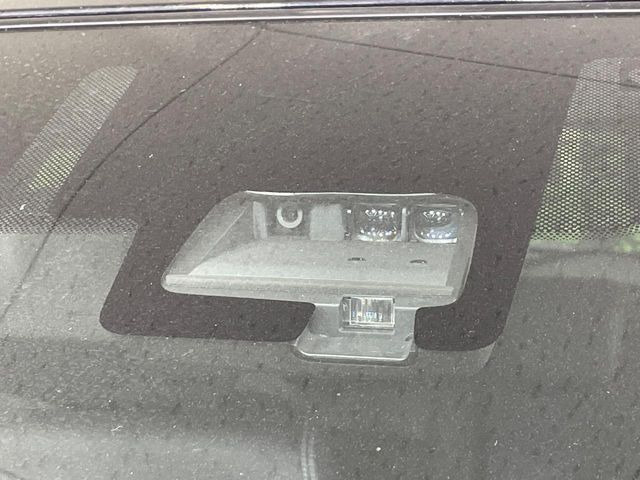 �y�X�Y�L �Z�[�t�e�B�T�|�[�g�z���s���ɑO���̎ԗ�����F�����A�Փ˂������Ȏ��͌x��ƃu���[�L�ŏՓˉ���Ɣ�Q�y�����A�V�X�g�B�����S�Ƀh���C�u�����y���݂��������܂��B