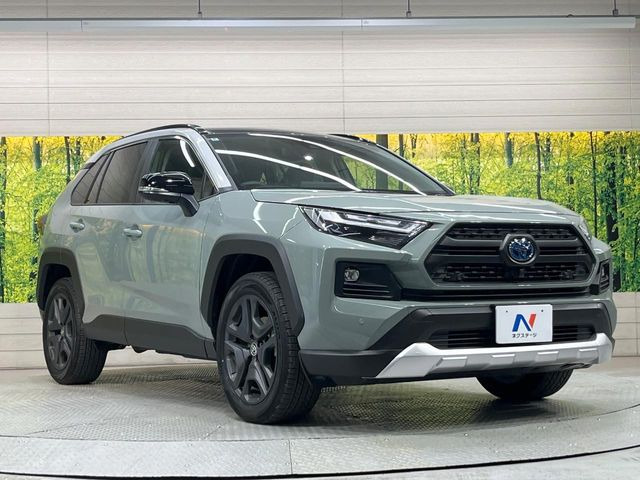 高透明度のガラス皮膜で撥水はもちろん、上質なツヤ・光沢を実現。紫外線や酸性雨から大切な愛車を保護し、色あせ・劣化を防止。「弾スプラッシュコート」、「弾プリミッサコート」からお選びいただけます。