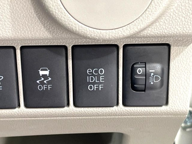 �y�A�C�h�����O�X�g�b�v�z�ԐM����a�؂Œ�Ԃ����ۂɃG���W�����~���A���ʂȔR���̏����}���܂��B�R��������ی�ɂȂ���@�\��G���W���̓u���[�L�𗣂��΍Ďn�����܂��B