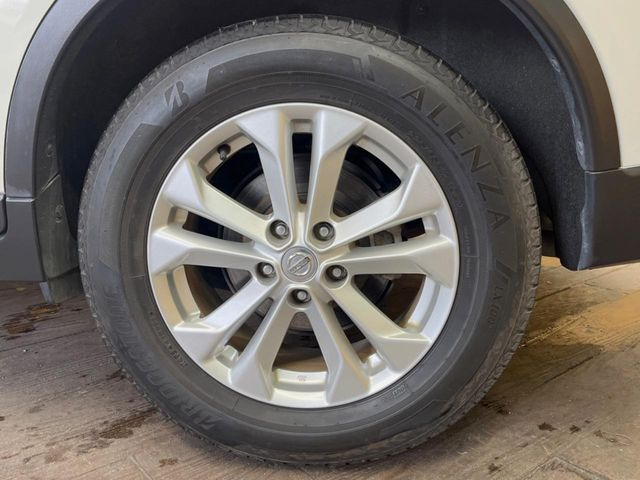 �y����17�C���`�A���~�z�C�[���z�O�ςɃ}�b�`���������A���~�z�C�[���𑕒����Ă���܂��B�e��ЊO�A���~�z�C�[����A�X�^�b�h���X�^�C�����戵�����Ă���܂��B���񂲑��k����������