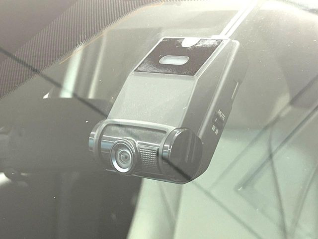 �y�h���C�u���R�[�_�[�z�h���C�u���R�[�_�[����!���s���͂������A������^�]�⎖�̂ɑ��������ہA�f���ŋL�^���A����̃��X�N�ɔ����܂��B���L�^�pSD�J�[�h�͂��q�l�����g�ł��������������K�v������܂��B