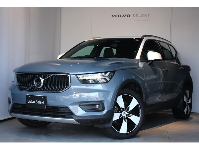 XC40B4 AWD モメンタム 4WD