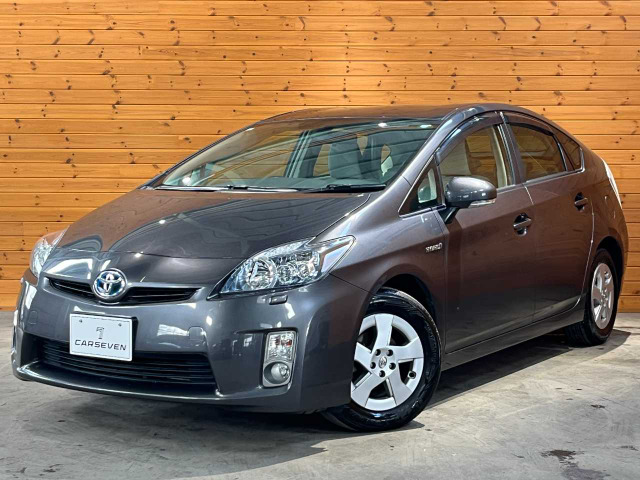 プリウス1.8 S LEDエディション