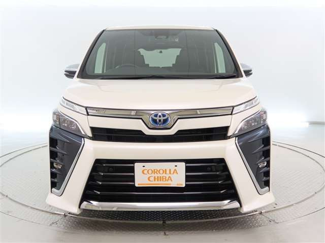 ヴォクシー1.8 ハイブリッド ZS 煌III