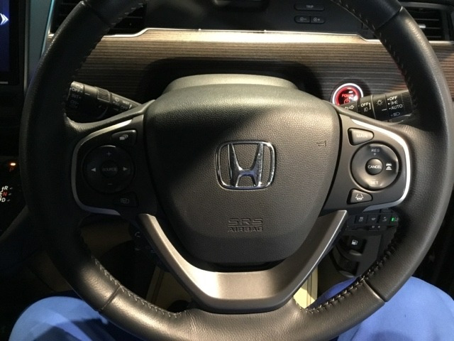 フリード1.5 ハイブリッド クロスター ホンダセンシング