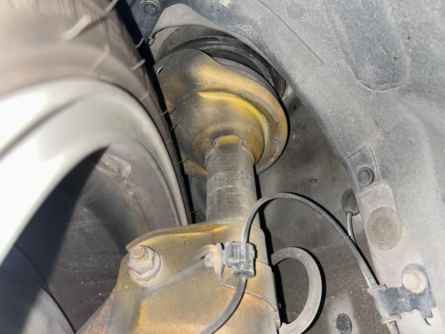 �y�r���V���^�C�����_���p�[�z�������s���̎ԗ����萫�����コ���Ă����l�C�̑����B�X���̏��S�n���]���ɂ����A�X�|�[�e�B�ȑ��s�����y���݂��������܂���