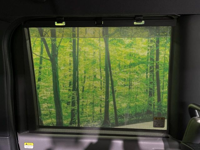 �y���[���V�F�[�h�z��������ԊO����̌���ῂ����Ƃ��ɃT�b�ƈ����o���Ďg����A���[���i�[�^�C�v�̃T���V�F�[�h�𑕔��B��Ȃɏ�������q�l���E�g�E�g�����������ȂǁA���Ђ����p����������