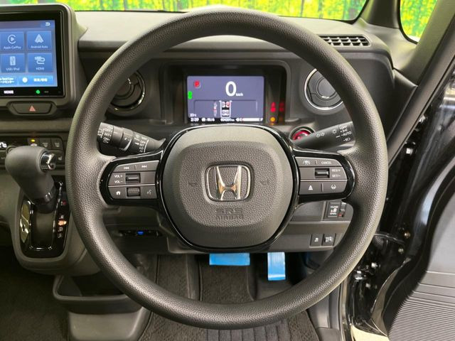 �y�z���_�Z���V���O�z���s���ɑO���̎ԗ�����F�����A�Փ˂������Ȏ��͌x��ƃu���[�L�ŏՓˉ���Ɣ�Q�y�����A�V�X�g�B�����S�Ƀh���C�u�����y���݂��������܂��B