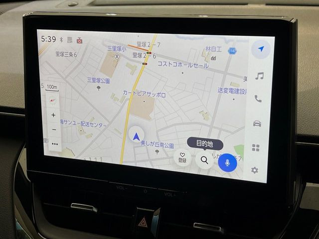 �y10.5�C���` �f�B�X�v���C�I�[�f�B�I�z���ʂ̃f�B�X�v���C��AppleCarPlay��AndroidAuto�����p�\�B�傫�ȉ�ʂŃX�}�z�i�r�A�v���������p���������܂���