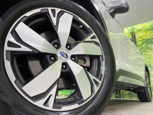 �y�����A���~�z�C�[���z�O�ςɃ}�b�`���������A���~�z�C�[���𑕒����Ă���܂��B�e��ЊO�A���~�z�C�[����A�X�^�b�h���X�^�C�����戵�����Ă���܂��B���񂲑��k����������