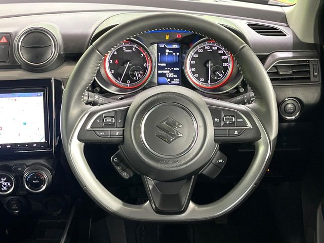 �y�X�e�A�����O�X�C�b�`�z�^�]���A�O������ڐ������炷���ƂȂ��A�I�[�f�B�I���̑��삪�\�ȕ֗��@�\!���S&���K�ȃh���C�u�����o���Ă���܂���