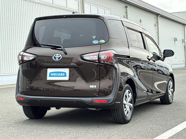 シエンタハイブリッド 1.5 G クエロ