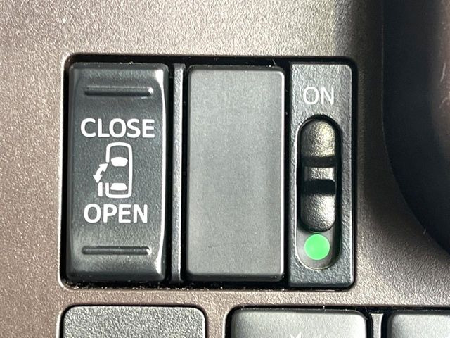 �y�p���[�X���C�h�h�A�z�X�}�[�g�L�[��^�]�Ȃ̃X�C�b�`�ŃX���C�h�h�A�̊J���\���d��������͂����ăh�A���J����K�v�������A���������q�l�ł��A�d���ו��������Ă��鎞�����N�ɊJ���߂ł��܂���