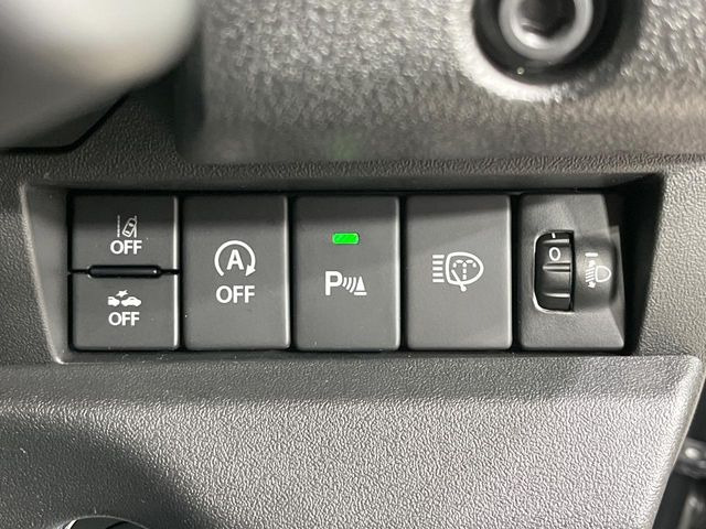 �y�X�Y�L �Z�[�t�e�B�T�|�[�g�z���s���ɑO���̎ԗ�����F�����A�Փ˂������Ȏ��͌x��ƃu���[�L�ŏՓˉ���Ɣ�Q�y�����A�V�X�g�B�����S�Ƀh���C�u�����y���݂��������܂��B