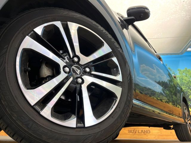 【純正17インチアルミホイール】外観にマッチした純正アルミホイールを装着しております。各種社外アルミホイールや、スタッドレスタイヤも取扱いしております。是非ご相談くださ