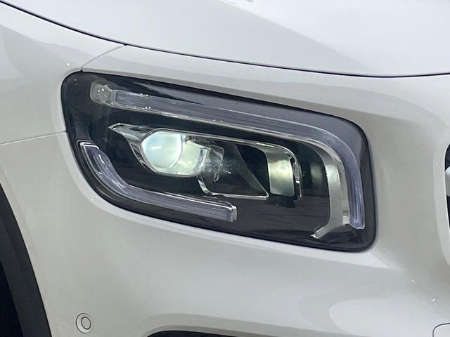 ��LED�w�b�h���C�g:��ԑ��s�����ǍD�Ȏ��E���m�ۂ����S���ĉ^�]�ł��鍂�P�xLED�w�b�h���C�g�𑕔�!�_�����x�������A����d�͂��}�����Ă��܂��B