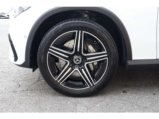 GLC220d 4マチック (ISG) AMGラインパッケージ  4WD