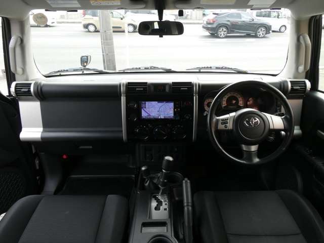 �i�����ꂽ�C���p�l����́A�X�^�C���b�V�������쐫�⎋�F���ɂ��D��A�O���̂��Ȃ��f�U�C���ɂȂ��Ă���܂�!