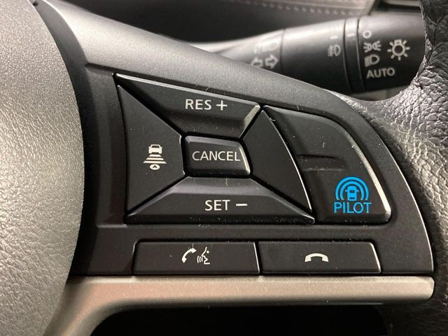 �y�v���p�C���b�g�z�������H�ł̒��������s���y��!!�a�؎��Ə��񑖍s�̃V�[���ŁA�A�N�Z���E�u���[�L�E�X�e�A�����O�������Ő��䂵�A�������^�]�̕��S���y�����Ă���܂���